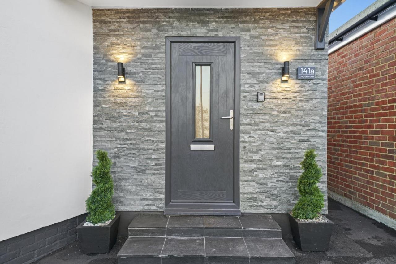 Modern Bungalow In Maidstone Sleeps 5 With Free Parking מראה חיצוני תמונה
