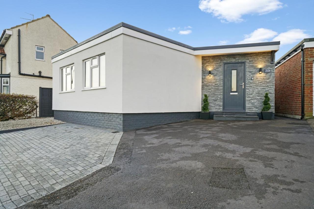 Modern Bungalow In Maidstone Sleeps 5 With Free Parking מראה חיצוני תמונה